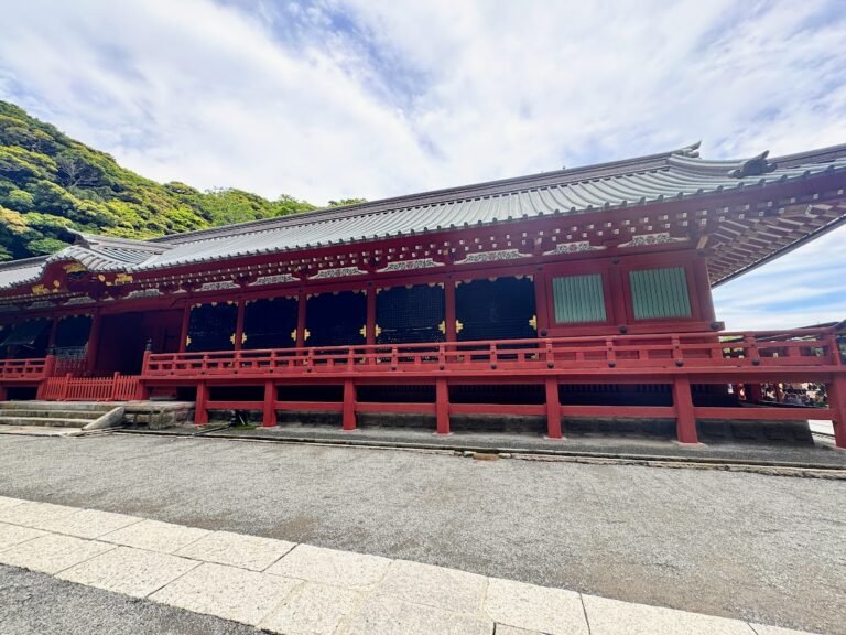 Street and temple scenery during a Kamakura day trip from Tokyo