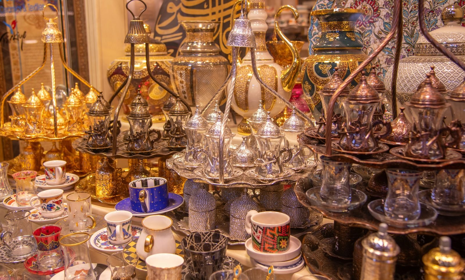 Grand Bazaar tea sets and shopping in Turkiye
